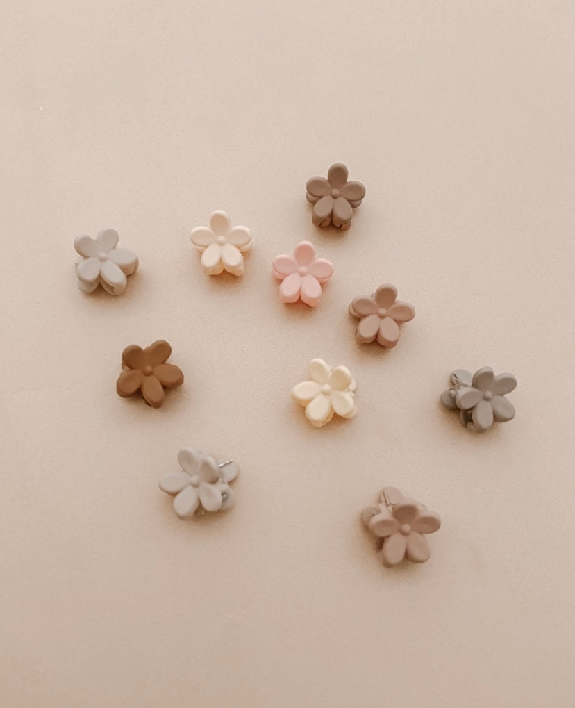 The Flower Clips